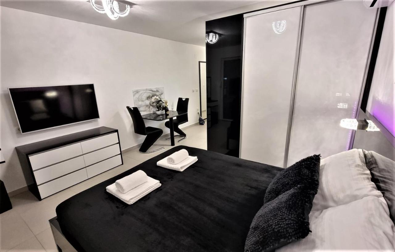 Bartol Luxury Apartments Krk Croatia, With Own Hot Tub - Whirlpool Krk Town Exterior photo