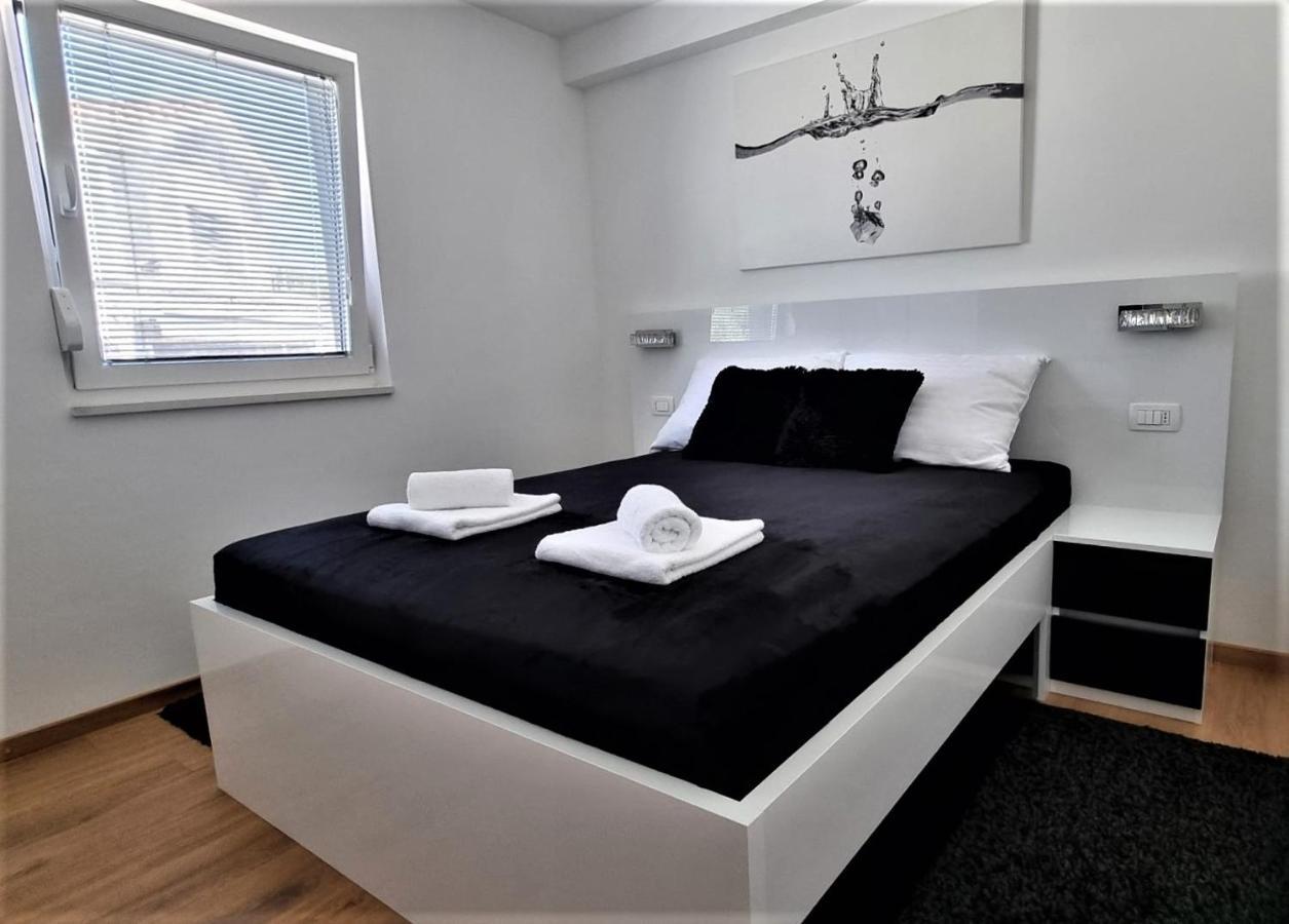 Bartol Luxury Apartments Krk Croatia, With Own Hot Tub - Whirlpool Krk Town Exterior photo
