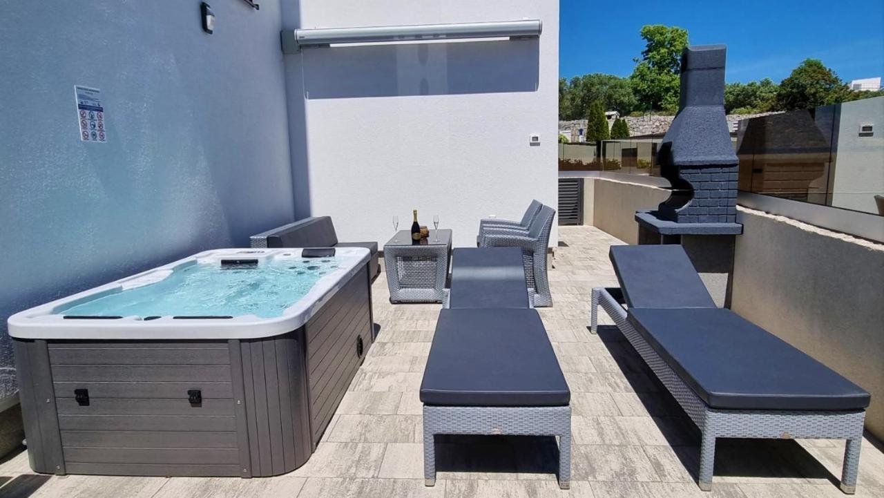 Bartol Luxury Apartments Krk Croatia, With Own Hot Tub - Whirlpool Krk Town Exterior photo